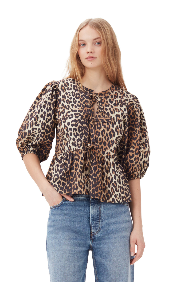 Elegantly Styled Blouse for Everyday Wear