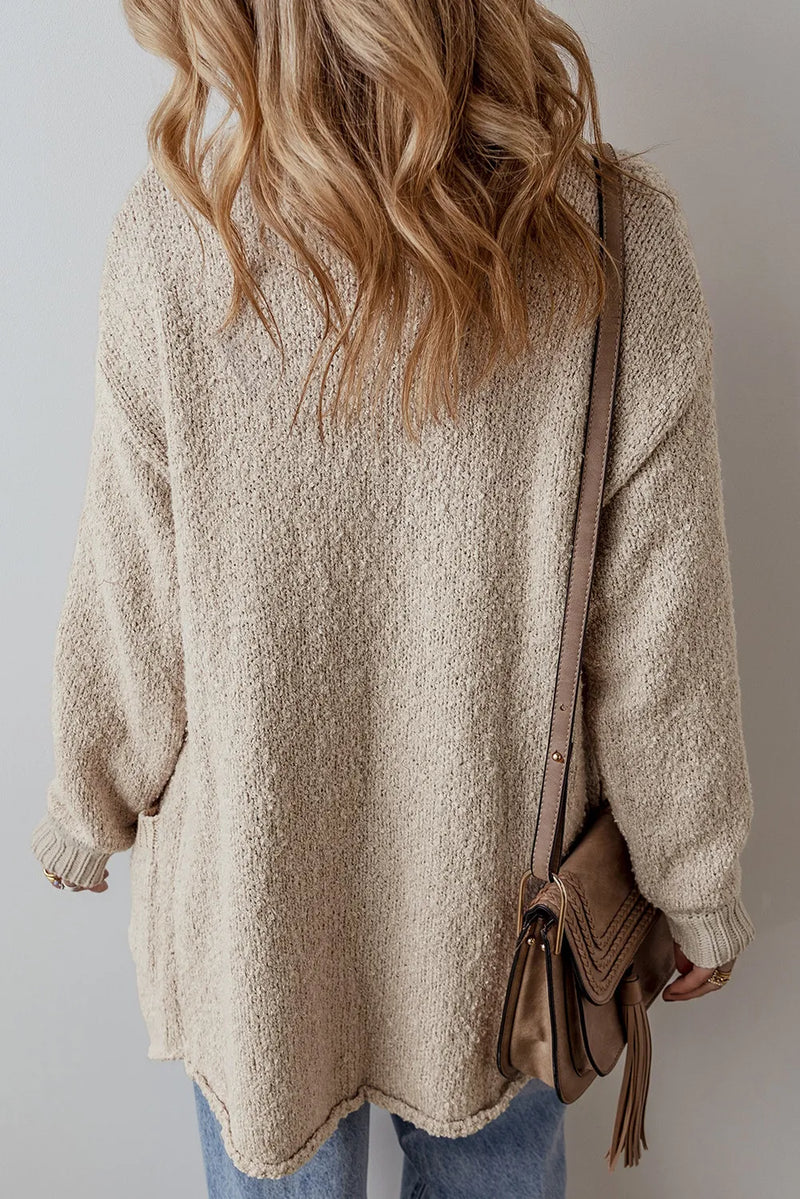 Well Tailored Cardigan with a Graceful Silhouette