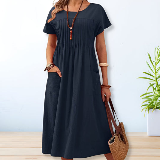 Effortlessly Elegant Dress with a Timeless Design