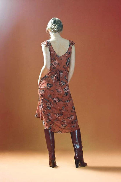 Polished Dress with an Effortless Classic Look