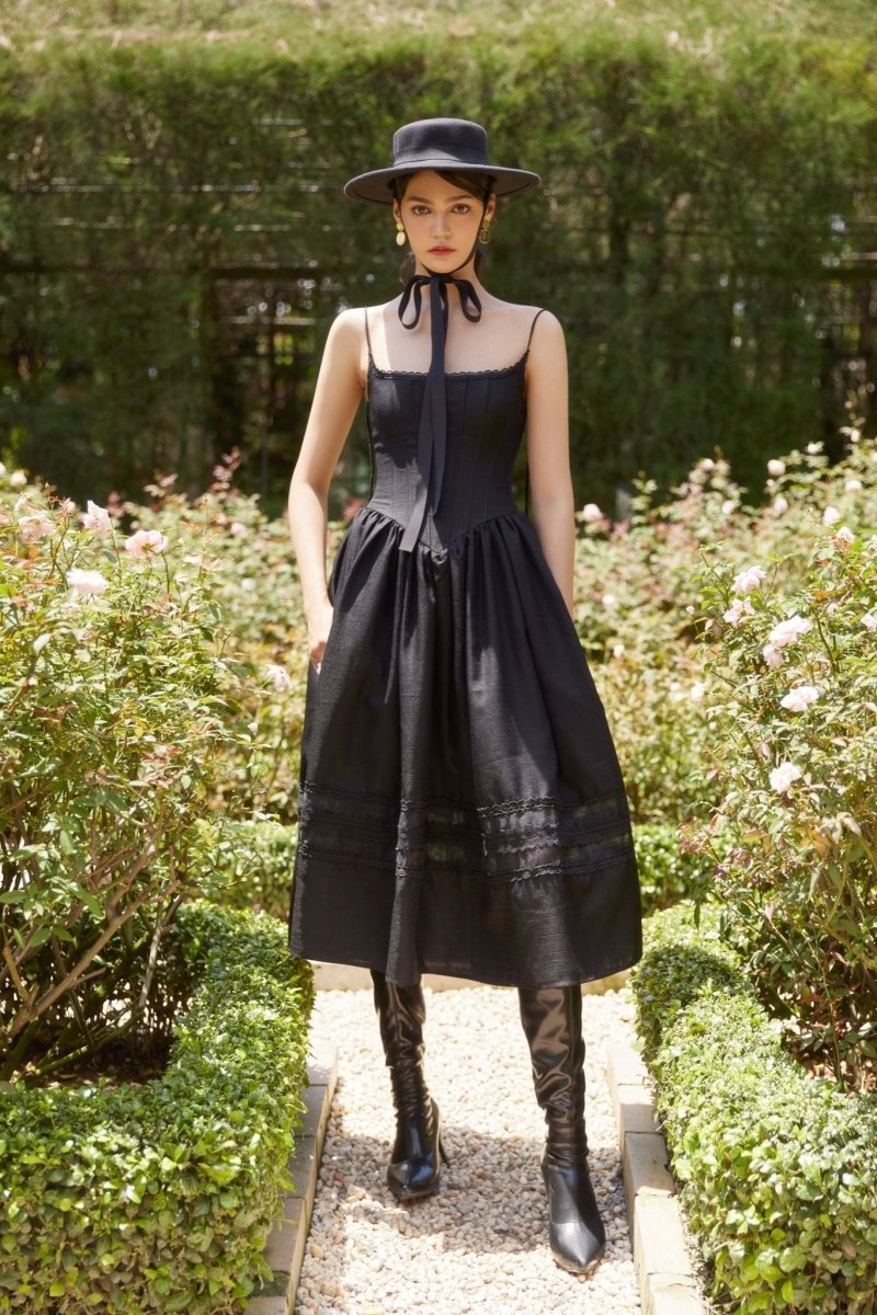 Classic Vintage Garment with a Flattering Fit