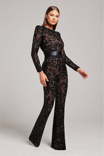 Sophisticated Garment with a Clean Classic Look