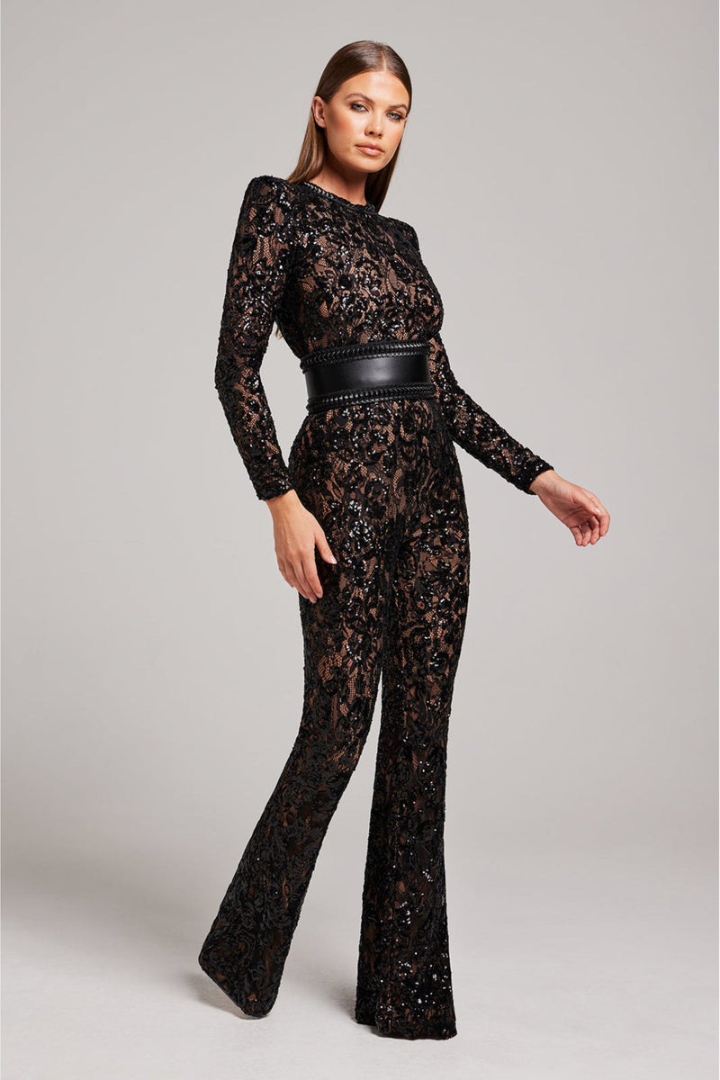 Sophisticated Garment with a Clean Classic Look