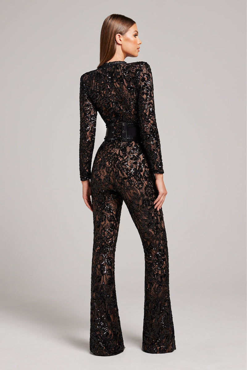 Sophisticated Garment with a Clean Classic Look