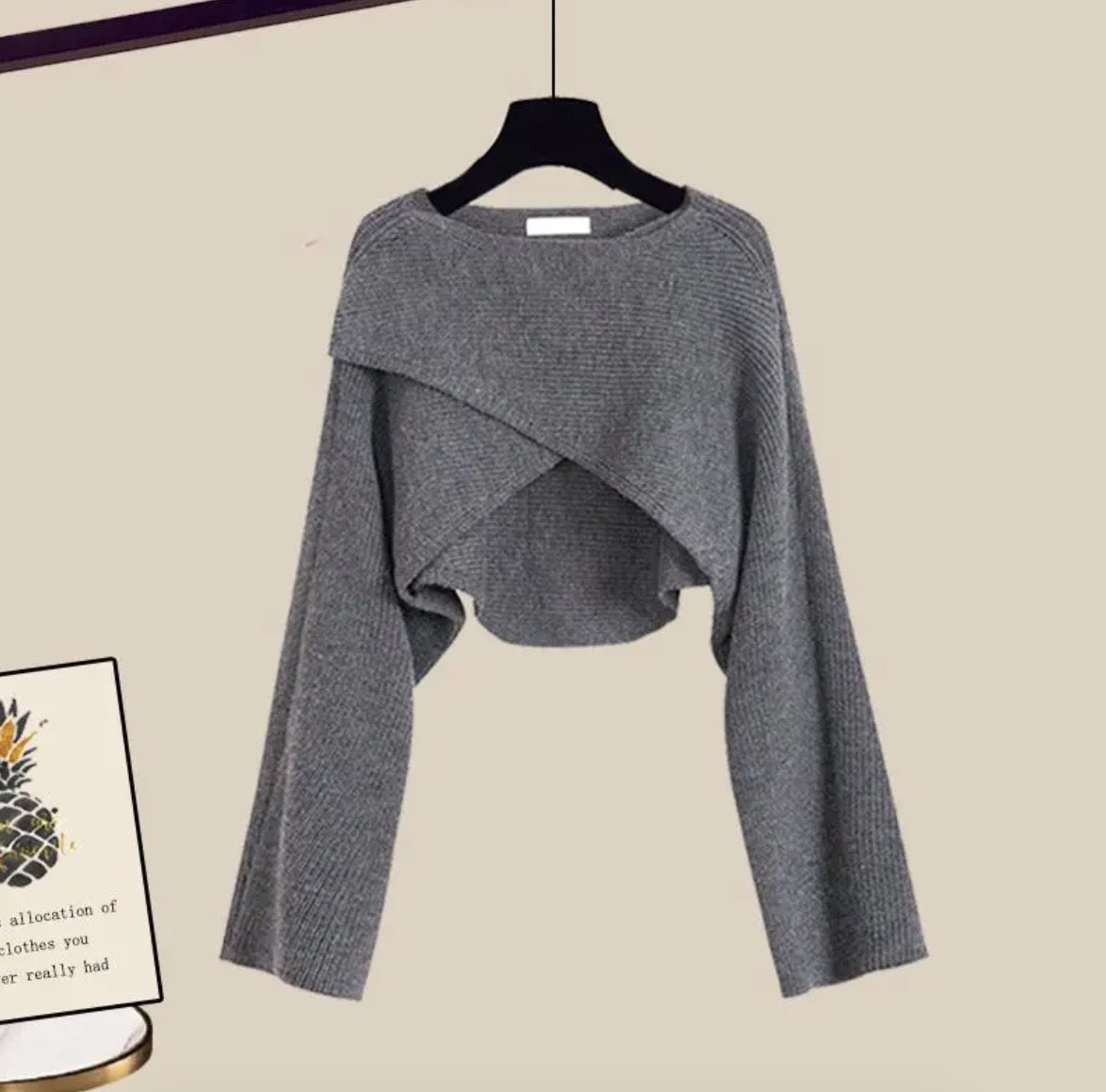 Effortlessly Elegant Garment with a Timeless Design