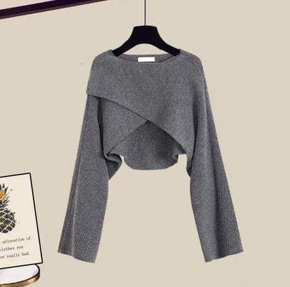 Effortlessly Elegant Garment with a Timeless Design