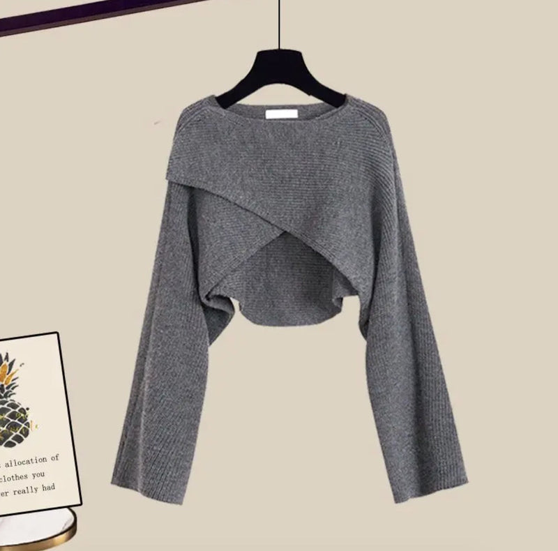 Effortlessly Elegant Garment with a Timeless Design