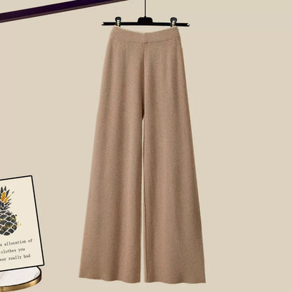 Effortlessly Elegant Garment with a Timeless Design