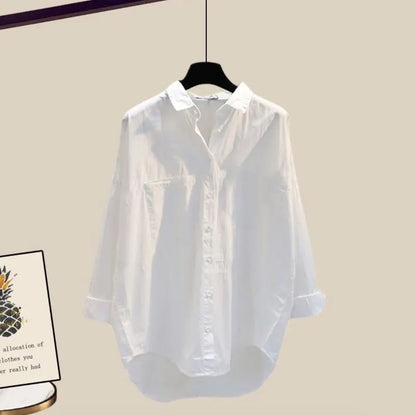 Effortlessly Elegant Garment with a Timeless Design