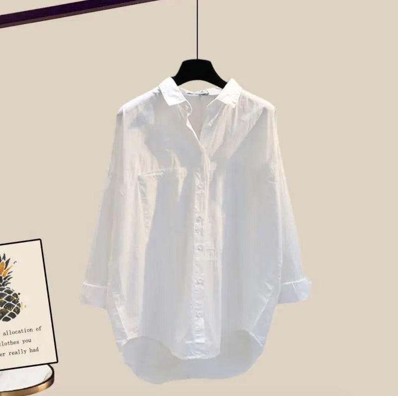 Effortlessly Elegant Garment with a Timeless Design