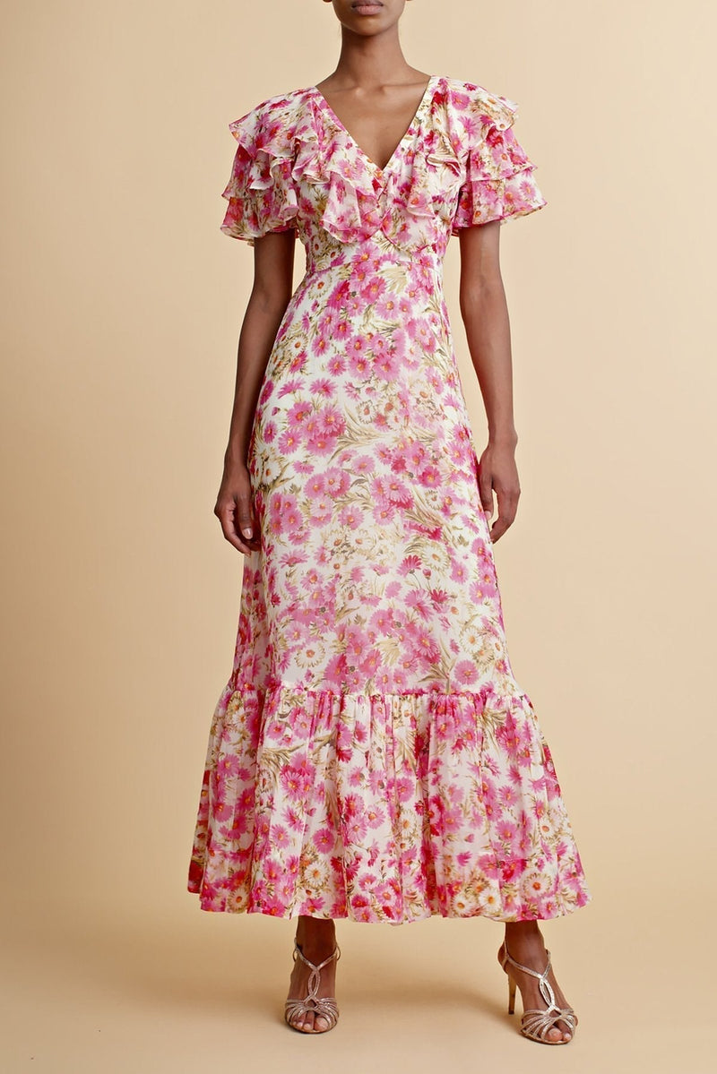 Gracefully Styled Dress for Any Occasion
