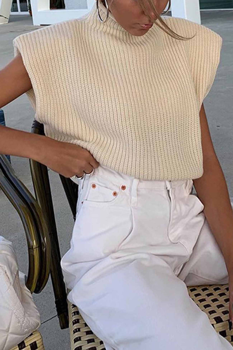 Effortlessly Elegant Sweater with a Timeless Design