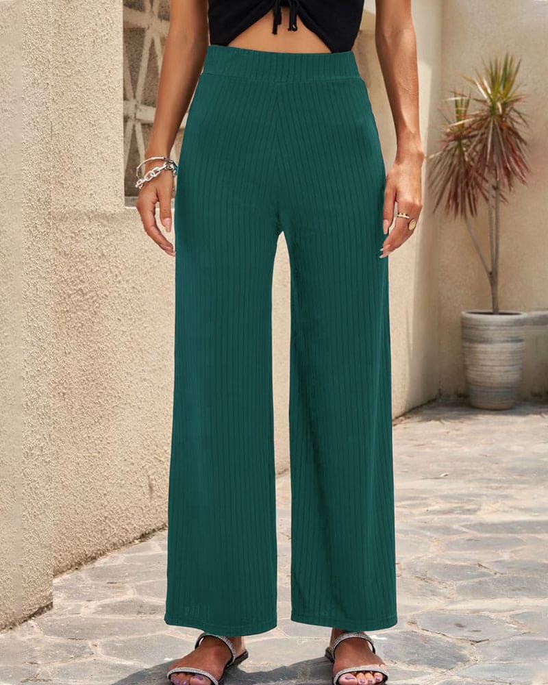Classic Vintage Pants with a Flattering Fit