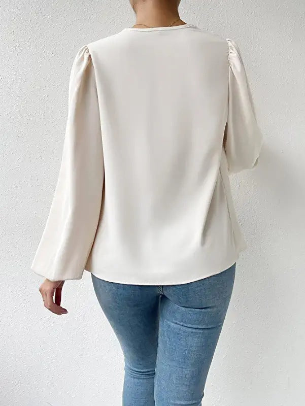Beautifully Finished Blouse in a Timeless Design