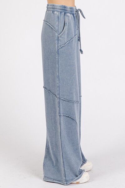 Classic Vintage Pants with a Flattering Fit
