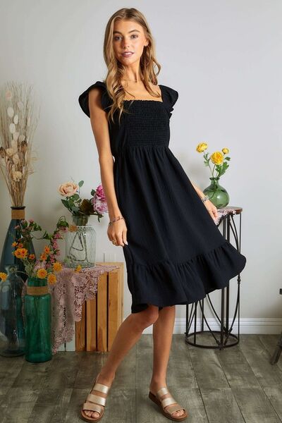 Effortlessly Elegant Dress with a Timeless Design