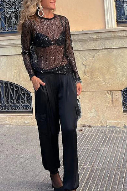 Effortlessly Elegant Blouse with a Timeless Design