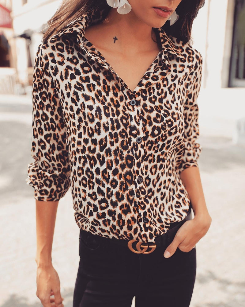 Beautifully Crafted Blouse in a Classic Style
