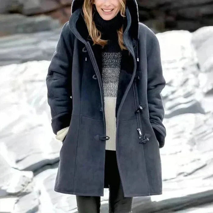 Well Tailored Coat with a Graceful Silhouette