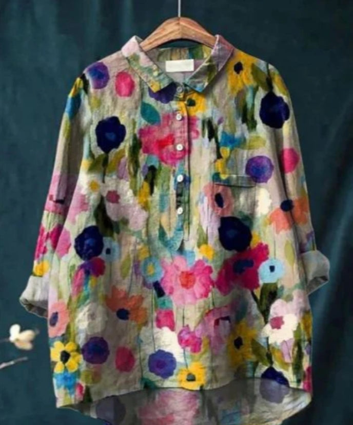 Effortlessly Elegant Blouse with a Timeless Design