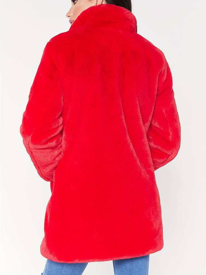 Classic Vintage & Enduringly Stylish Coat