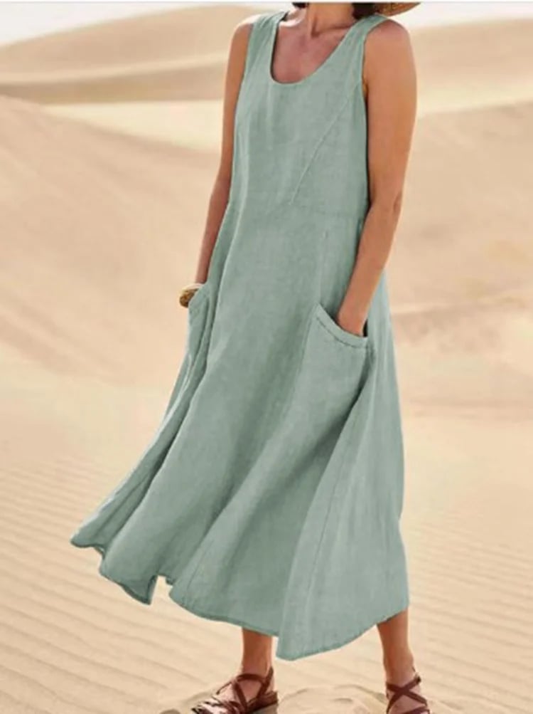 Sophisticated Dress with a Clean Classic Look