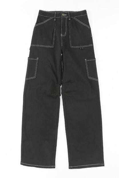 Effortlessly Elegant Pants with a Timeless Design