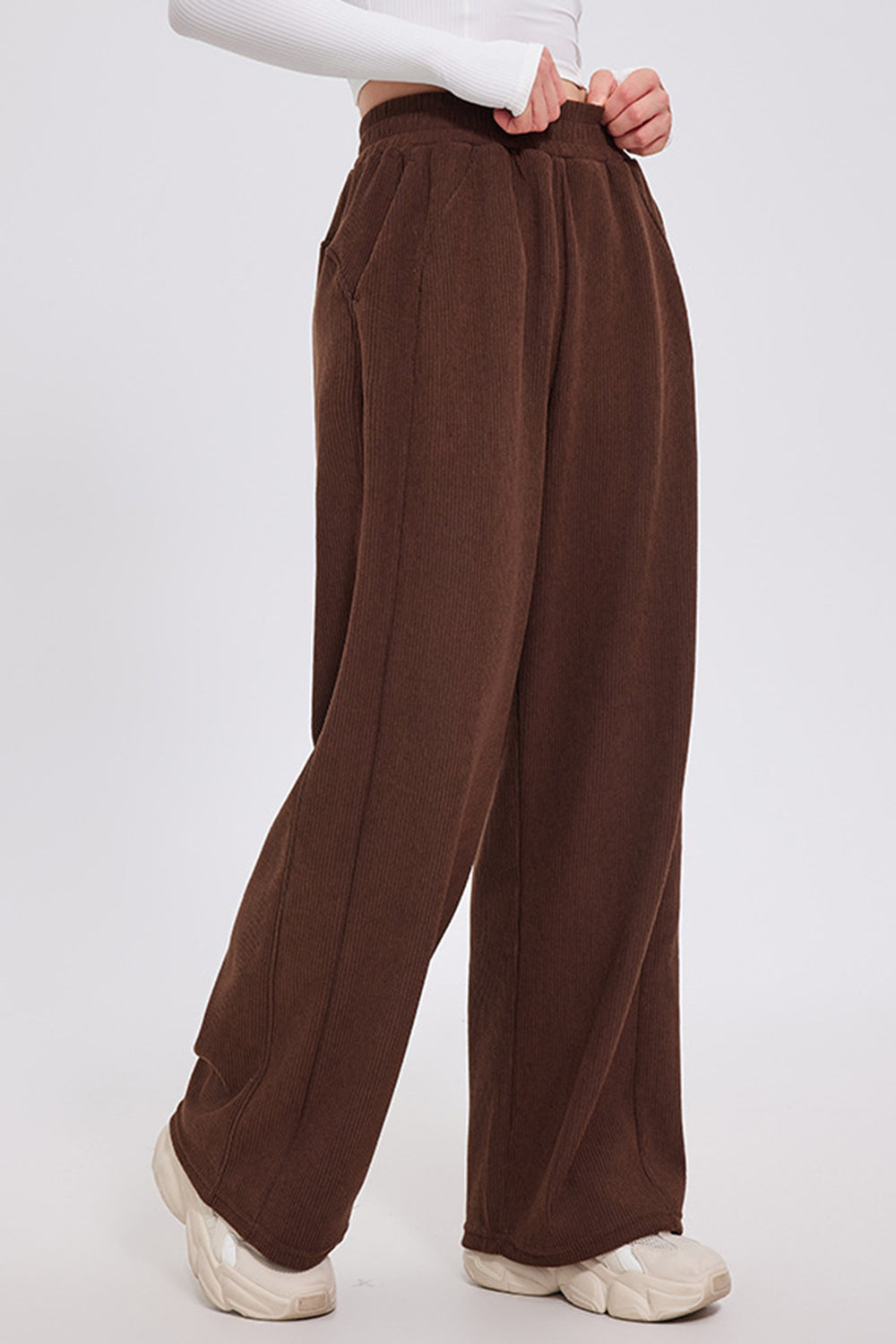 Sophisticated Trousers with a Clean Classic Look