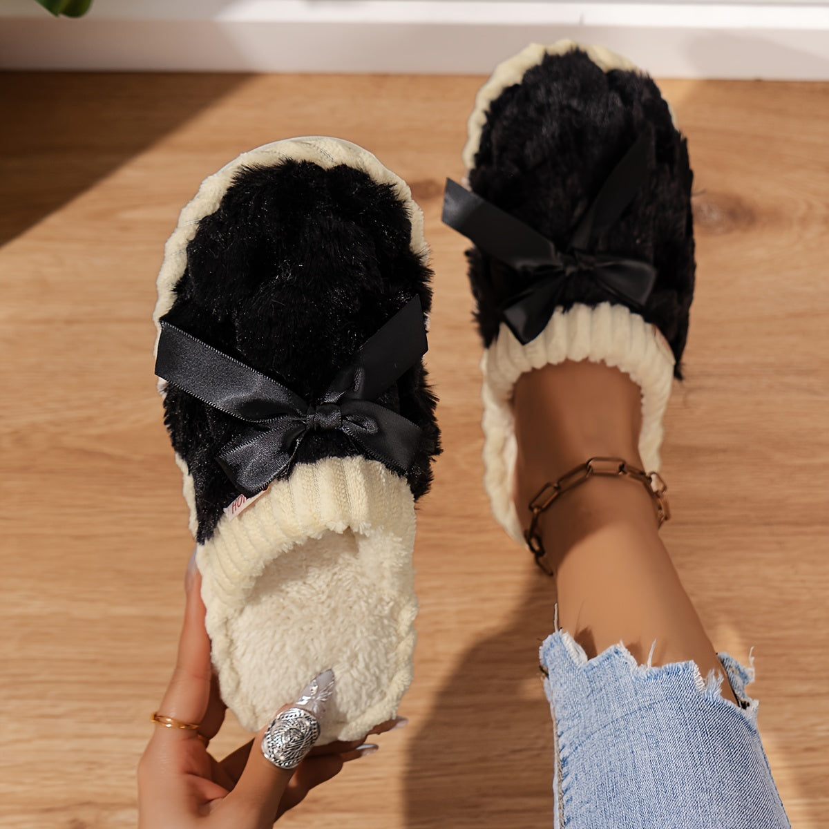 Chic Orthopedic Slippers with Unique Design