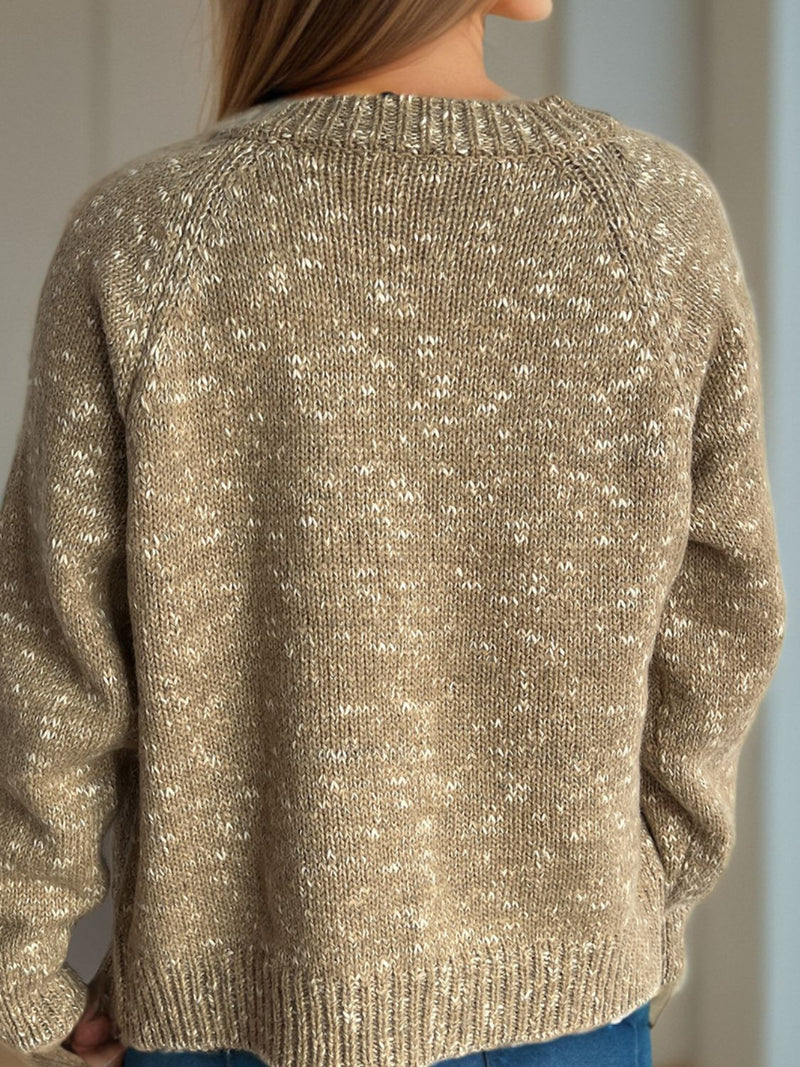Effortlessly Elegant Cardigan with a Timeless Design