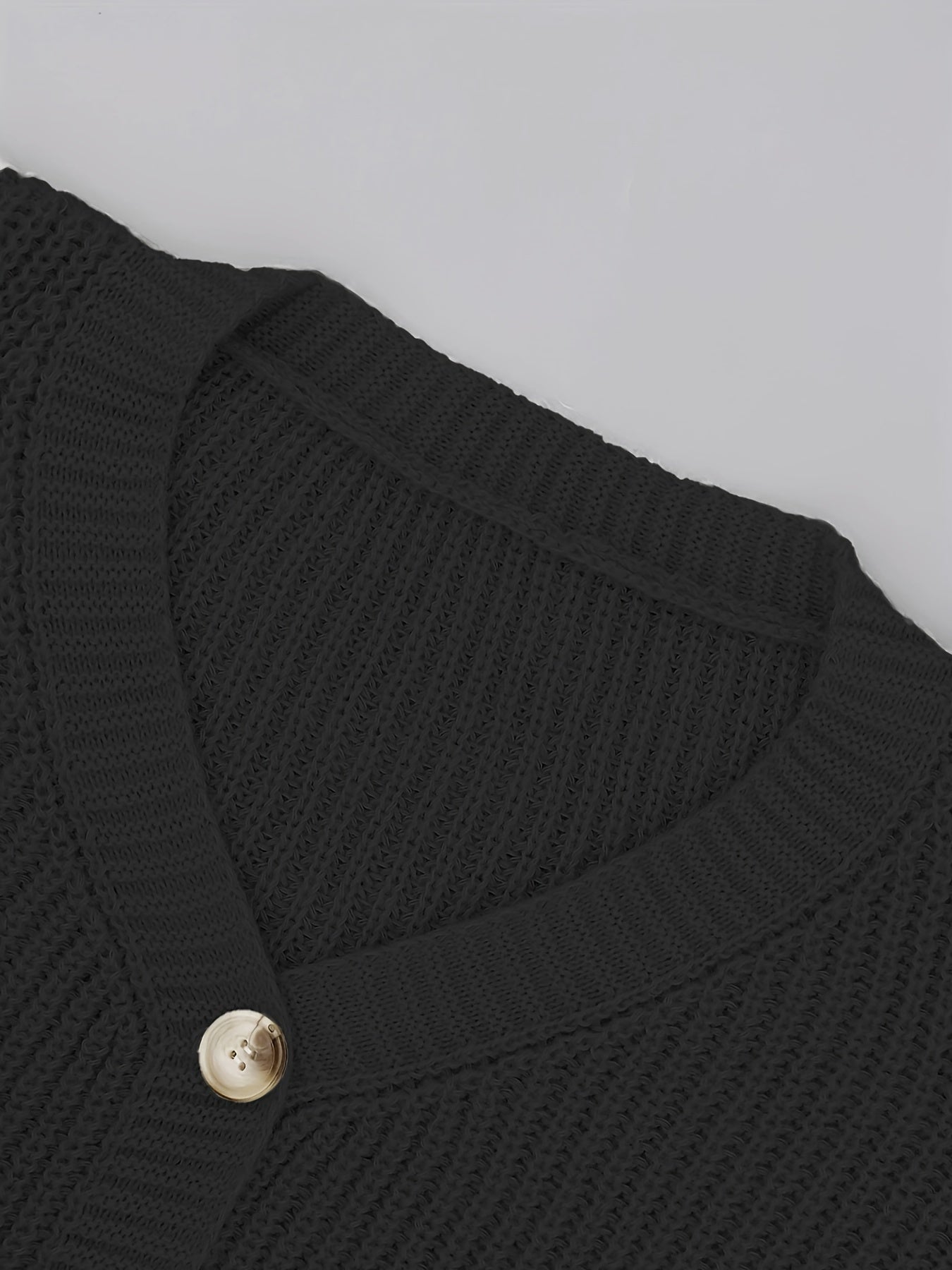 Beautifully Crafted Cardigan in a Classic Style