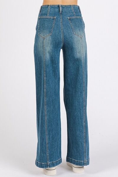 Classic Vintage Garment with a Flattering Fit