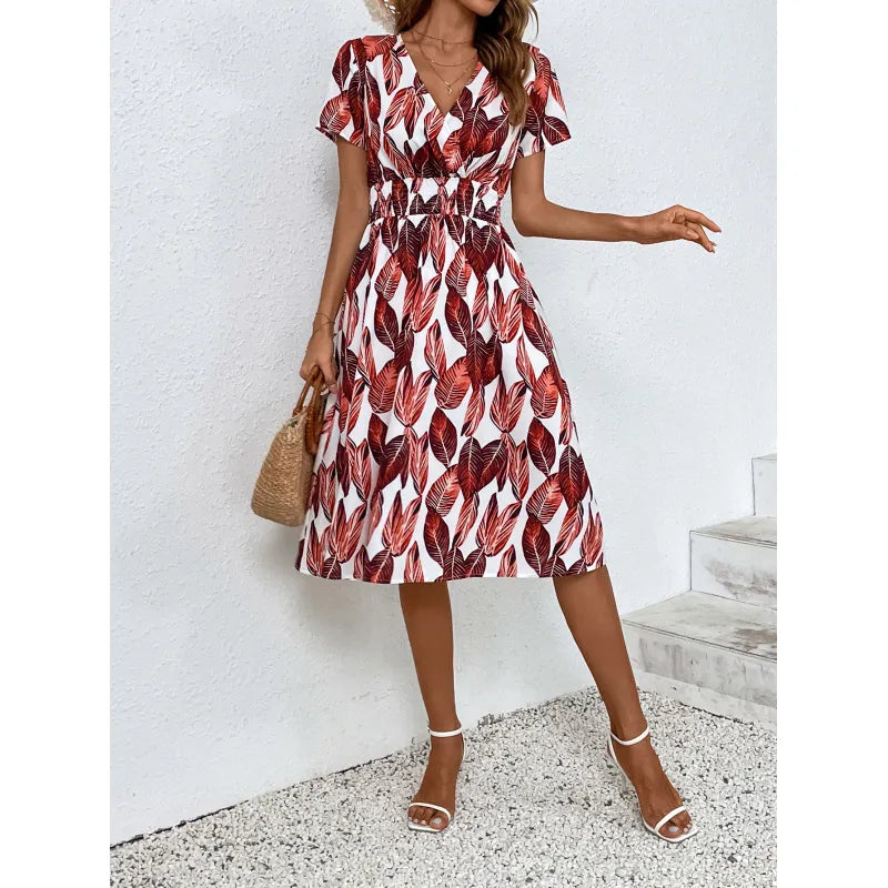 Well Tailored Dress with a Graceful Silhouette