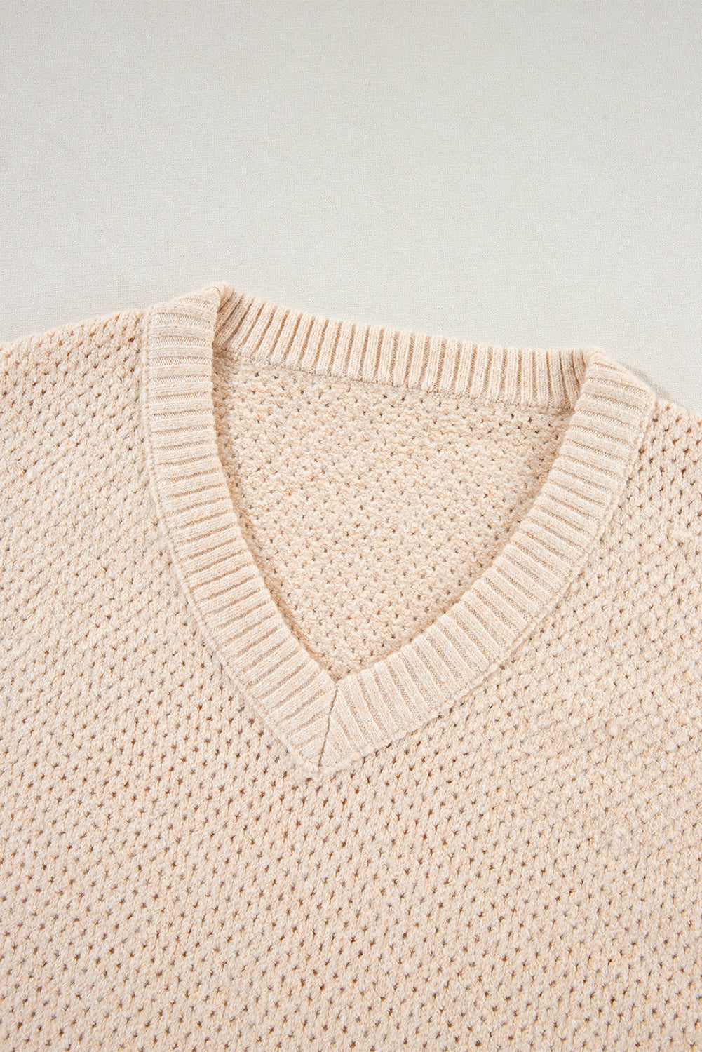 Well Tailored Sweater with a Graceful Silhouette