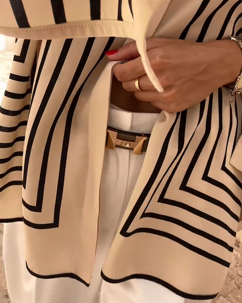 Classic Vintage Blouse with a Flattering Fit
