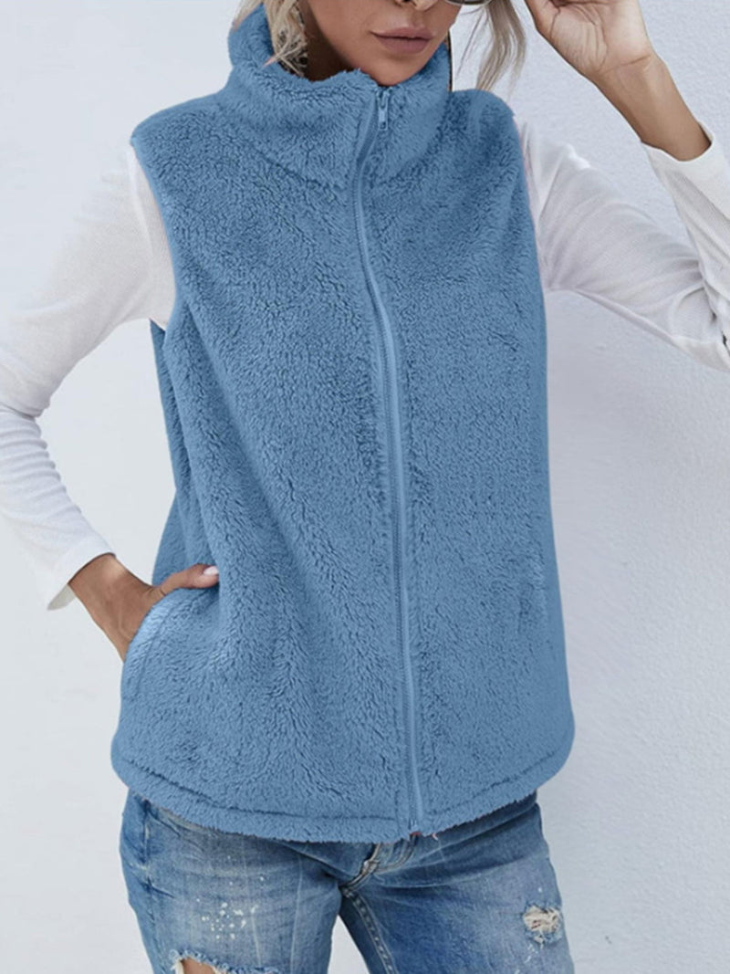 Beautifully Finished Coat in a Timeless Design