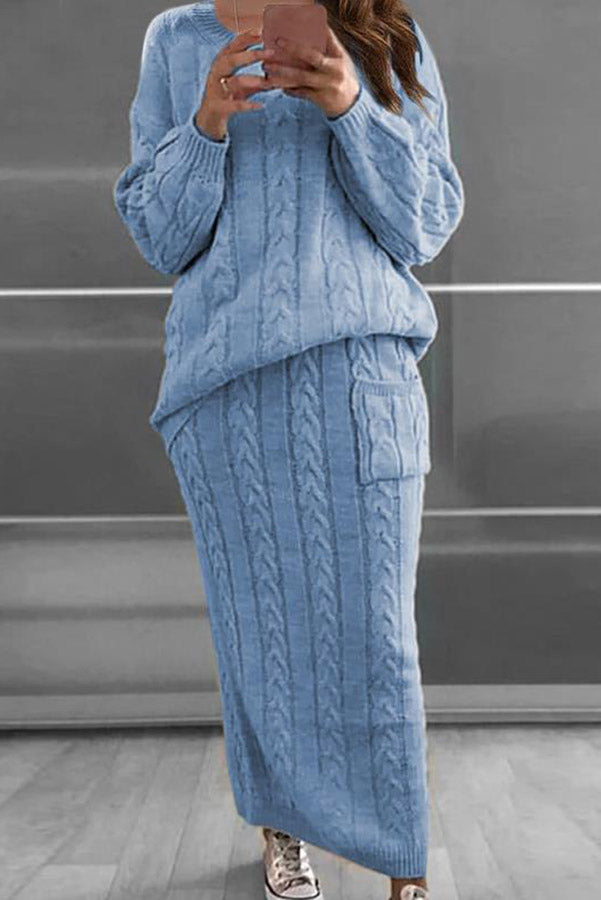 Classic Vintage Sweater with a Flattering Fit