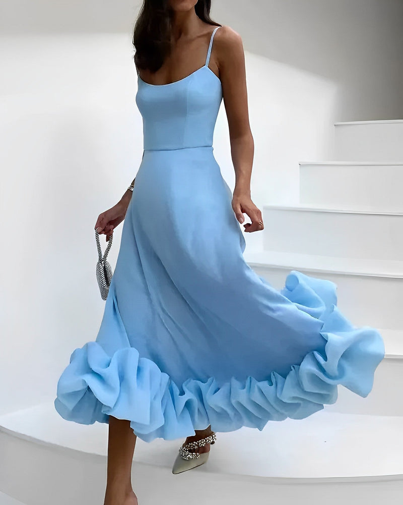 Beautifully Finished Dress in a Timeless Design