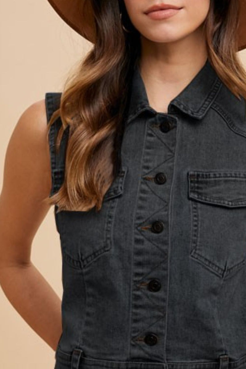 Well Tailored Garment with a Graceful Silhouette