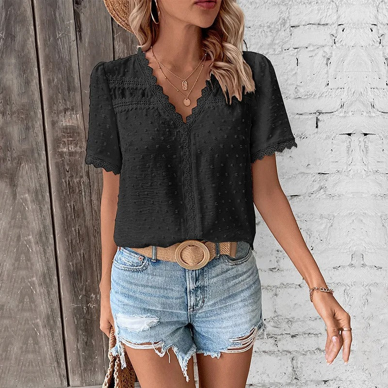 Well Tailored Blouse with a Graceful Silhouette