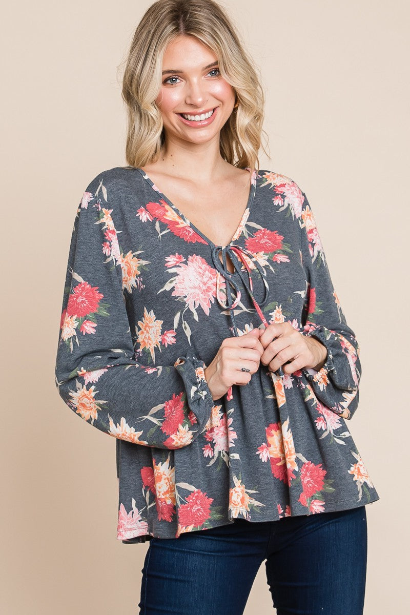 Classic Vintage Blouse with a Flattering Fit