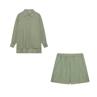 Well Tailored Shirt with a Graceful Silhouette