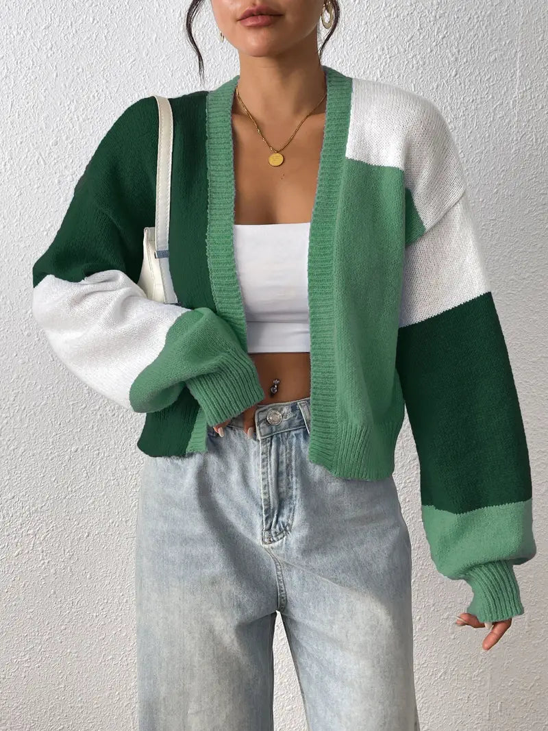 Well Tailored Cardigan with a Graceful Silhouette