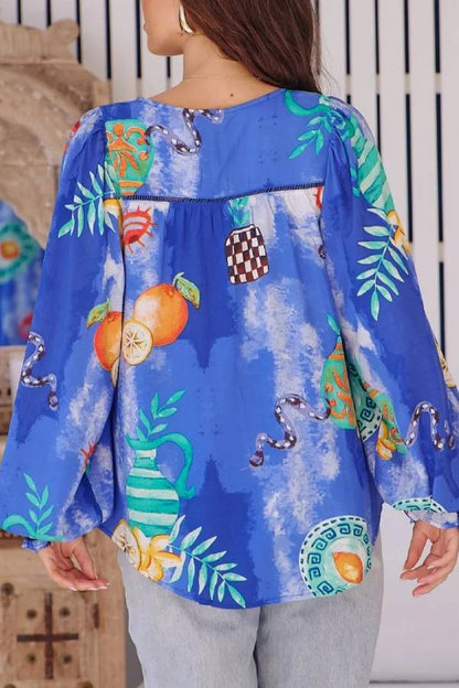 Gracefully Styled Garment for Any Occasion