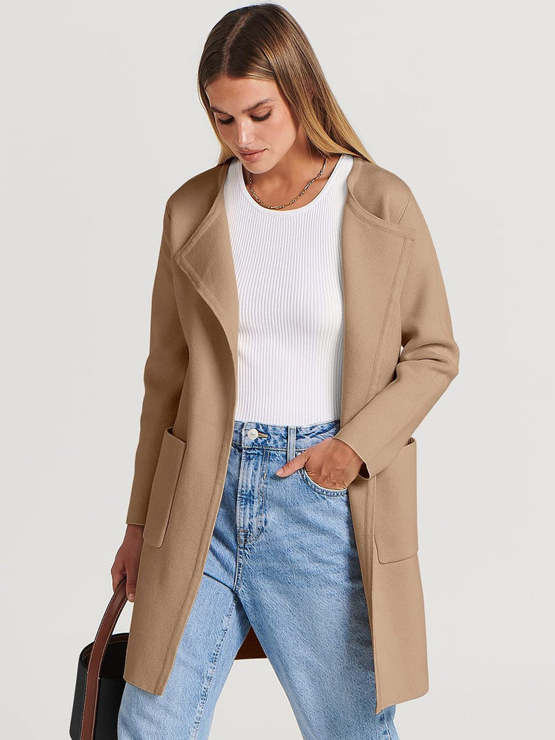 Well Tailored Jacket with a Graceful Silhouette