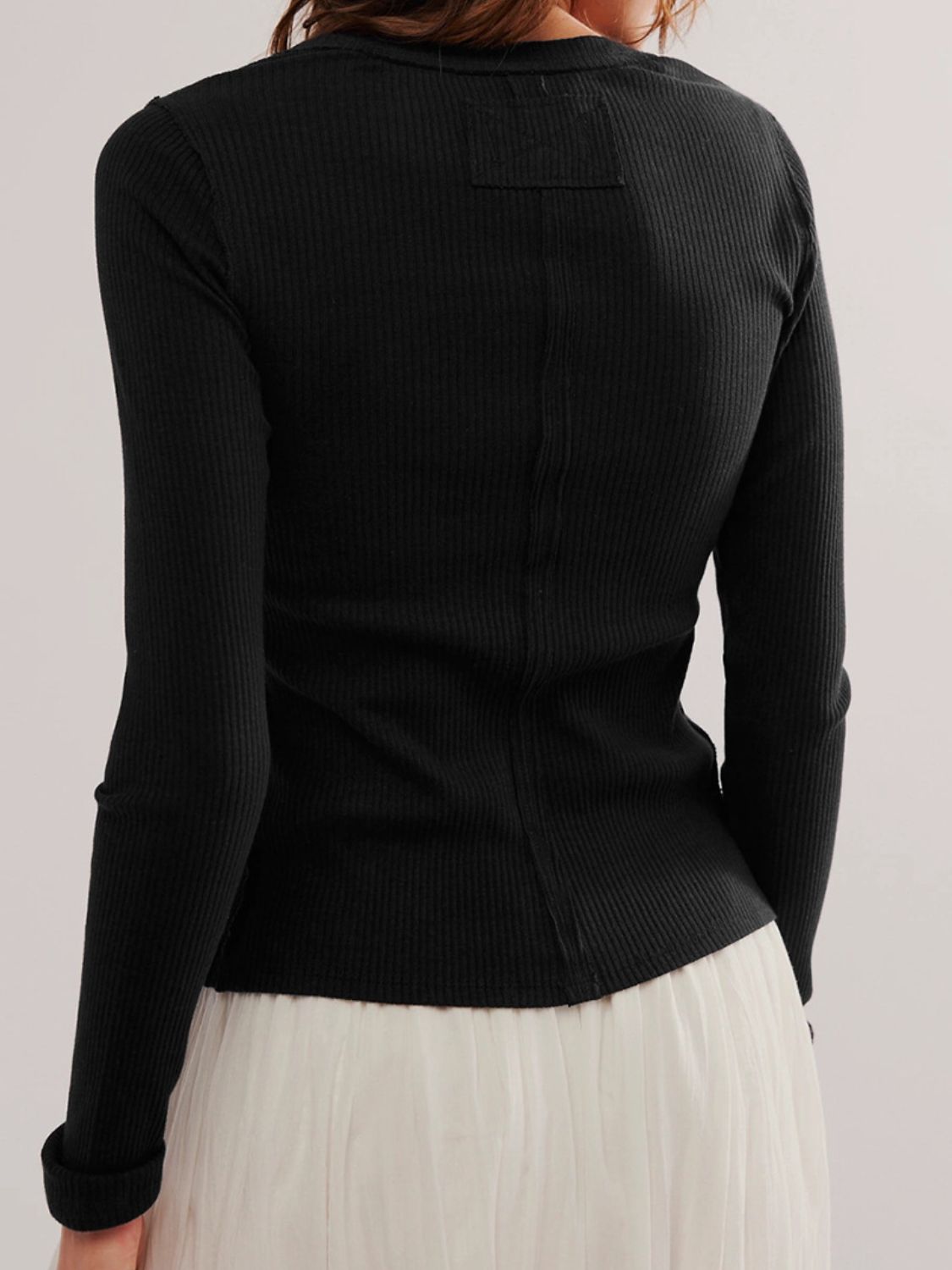 Beautifully Finished Top in a Timeless Design