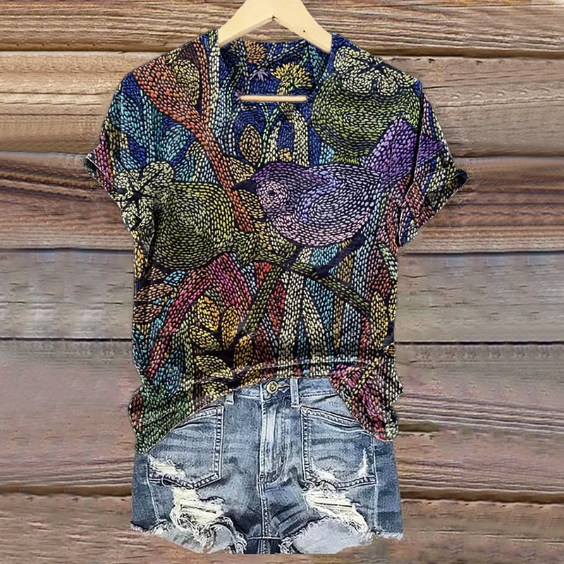 Klassisesti suunniteltu T-Paita