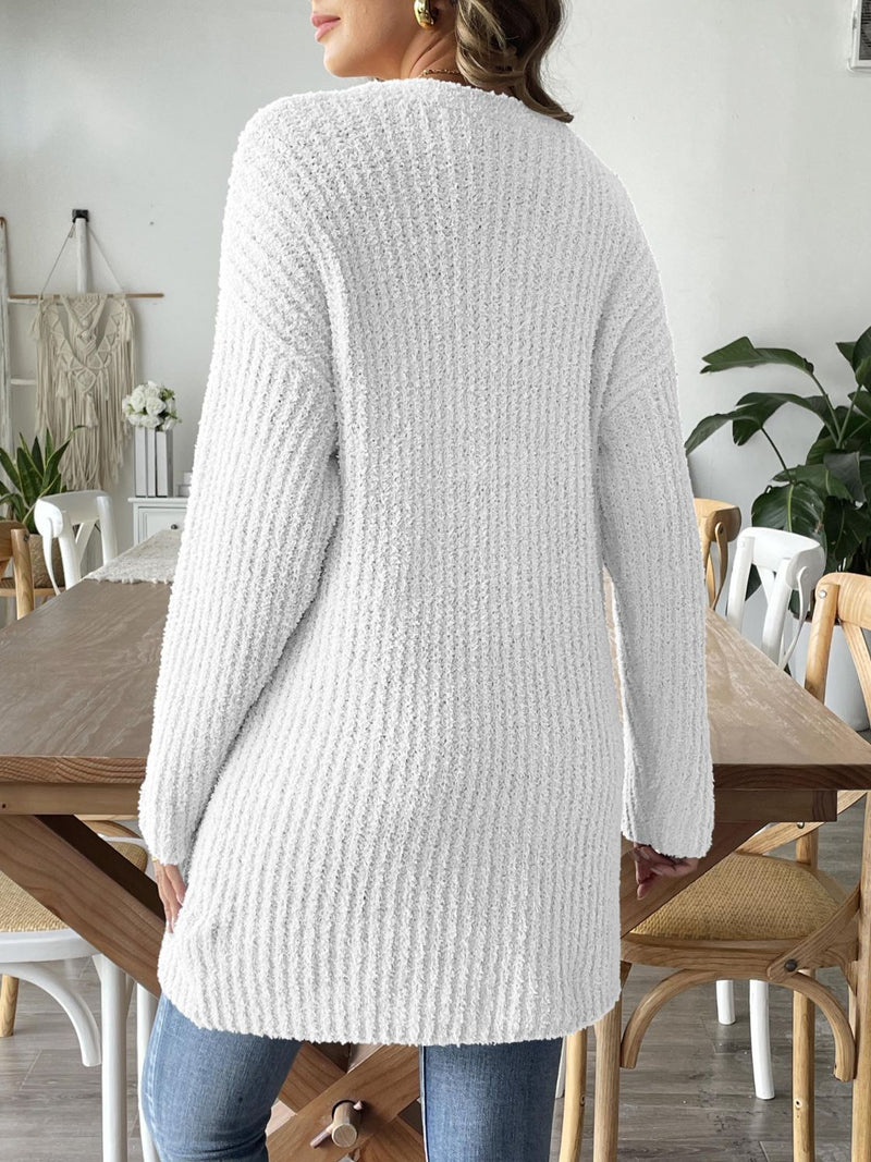 Effortlessly Elegant Cardigan with a Timeless Design
