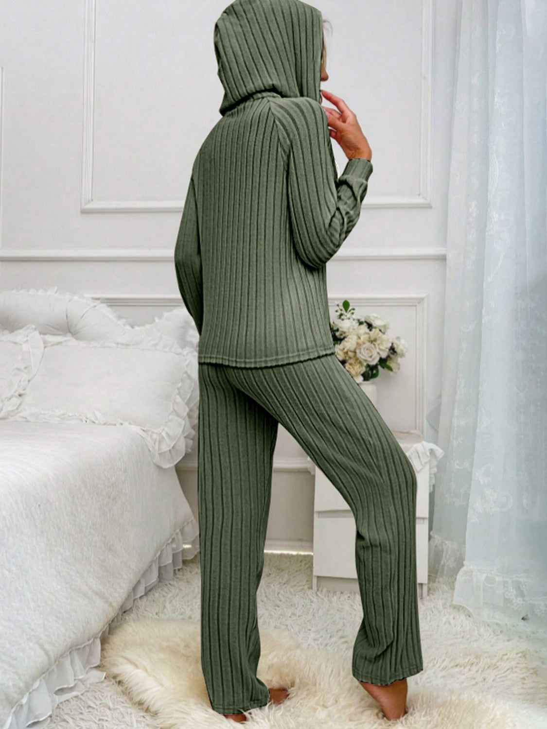 Classic Set with Timeless Appeal