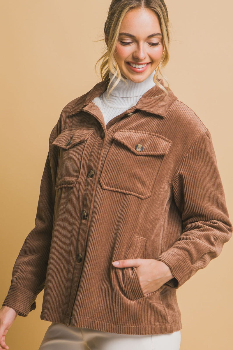 Well Tailored Jacket with a Graceful Silhouette
